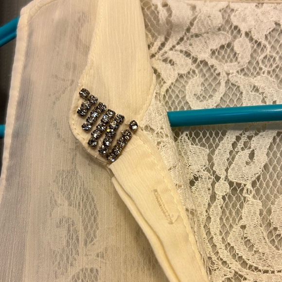 Guess chiffon blouse size M bling rhinestone button up $79 0505 NWT 86 - Picture 3 of 9